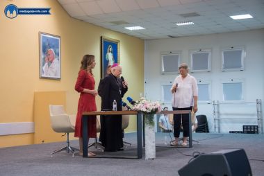Otvori galeriju press-konferencija-mladifest-medugorje-2020_9.jpg