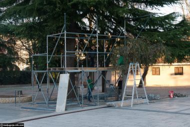 Otvori galeriju postavljanje-zivih-jaslica-u-medugorju_1.jpg