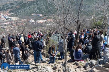 veliki-petak-u-medugorju_14.jpg