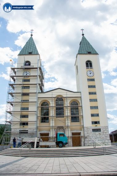 Otvori galeriju radovi-na-uredenju-crkve-i-crkvenog-prostora_09.jpg