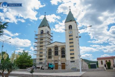 Otvori galeriju radovi-na-uredenju-crkve-i-crkvenog-prostora_12.jpg