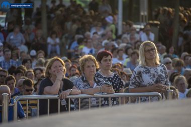 Otvori galeriju uocnica-36-obljetnice-gospinih-ukazanja_10.jpg