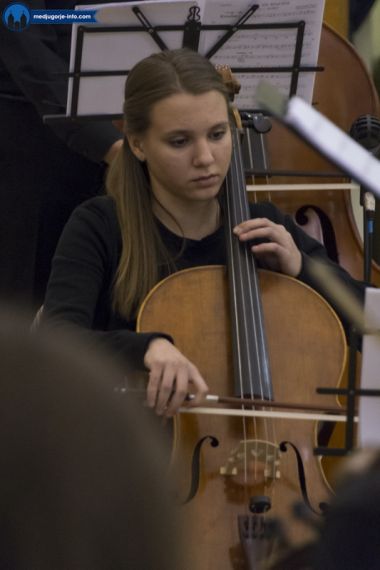 Otvori galeriju akademski-zbor-pro-musica-mostar-i-komorni-sastav-pro-musica-u-medugorju_04.jpg