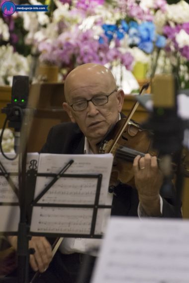 Otvori galeriju akademski-zbor-pro-musica-mostar-i-komorni-sastav-pro-musica-u-medugorju_06.jpg