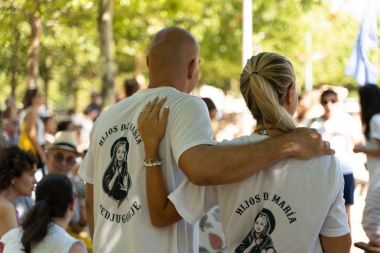 Otvori galeriju nadbiskup-barcelone-kardinal-juan-jose-omella-u-medugorju_5.jpeg