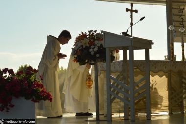 34-obljetnica-gospinih-ukazanja_18.jpg