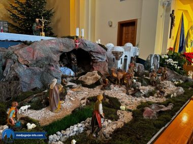 Otvori galeriju jaslice-u-crkvi-u-medugorju_1.jpg