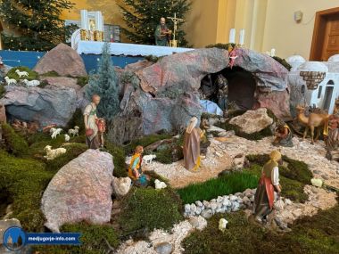 Otvori galeriju jaslice-u-crkvi-u-medugorju_2.jpg