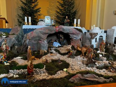 Otvori galeriju jaslice-u-crkvi-u-medugorju_5.jpg