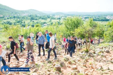 Otvori galeriju hodocasce-zupljana-krista-kralja-u-medugorje_09.jpg