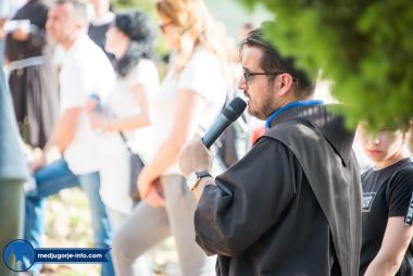 Otvori galeriju hodocasce-zupljana-krista-kralja-u-medugorje_12.jpg