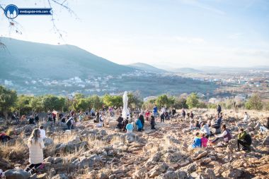 Otvori galeriju zapocela-devetnica-bozicu-1.jpg