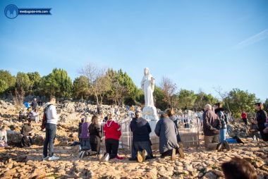 Otvori galeriju zapocela-devetnica-bozicu-4.jpg