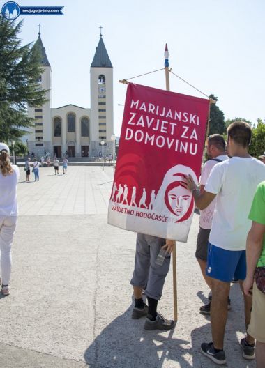 Otvori galeriju marijanski-zavjet-za-domovinu-u-medugorju_02.jpg