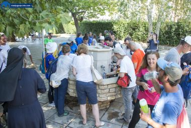 Otvori galeriju marijanski-zavjet-za-domovinu-u-medugorju_04.jpg