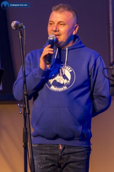 Otvori galeriju humanitarni-koncert-za-anu-ritu-puljic_01.jpg