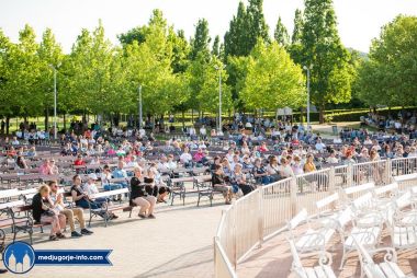 Otvori galeriju duhovi-pedesetnica-u-medugorju-23-05-2021_04.jpg