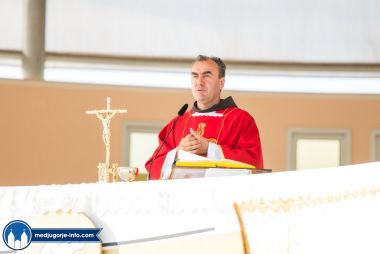 Otvori galeriju duhovi-pedesetnica-u-medugorju-23-05-2021_10.jpg