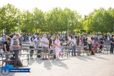 Otvori galeriju duhovi-pedesetnica-u-medugorju-23-05-2021_11.jpg