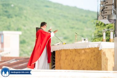 Otvori galeriju duhovi-pedesetnica-u-medugorju-23-05-2021_16.jpg