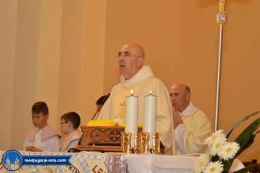 prva-sveta-pricest-u-medugorju_05.jpg