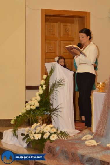 prva-sveta-pricest-u-medugorju_39.jpg