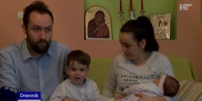 Posjet obitelji čiju će djecu blagosloviti papa Franjo