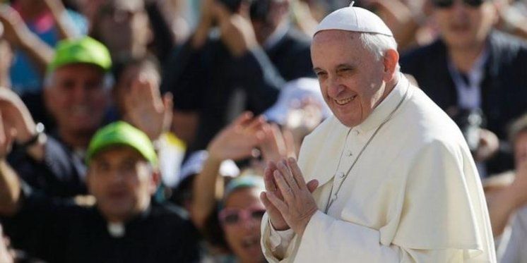 VELIK ČOVJEK: Umjesto ručka s političarima, papa Franjo otišao na obrok s beskućnicima