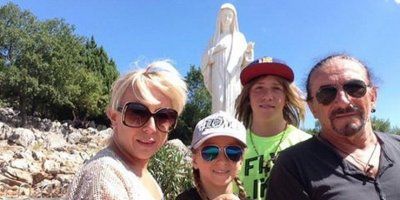 Željko Bebek s obitelji posjetio Međugorje