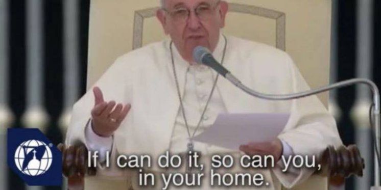 Što Papa Franjo moli prije spavanja