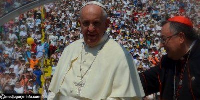 Papa objedovao sa sirijskim izbjeglicama
