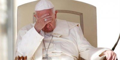 Papa Franjo: Bog plače ...
