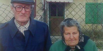 Dirljiva priča iz šibenskog kraja: u braku su bili 64 godine, a umrli su s tri sata razlike, gotovo držeći se za ruku...