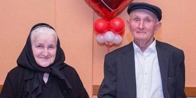 Par koji je proslavio 60 godina braka poručuje ― ‘Triba samo dobro učit dicu, ić u crkvu i molit Boga’.