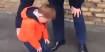 (VIDEO) Snimka dječaka koji je napokon dočekao povratak oca iz vojske rasplakala je mnoge
