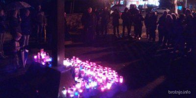U Čitluku održana molitva i paljenje svijeća za pokojnog generala Praljka