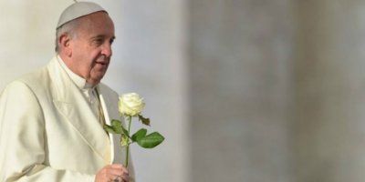 Papin tweet: Neka Bezgrješno Srce Marijino bude uvijek naše utočište, naša utjeha i put koji nas vodi Kristu 