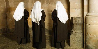 Papa klauzurnim sestrama: Svojim molitvama možete iscijeliti rane mnogih