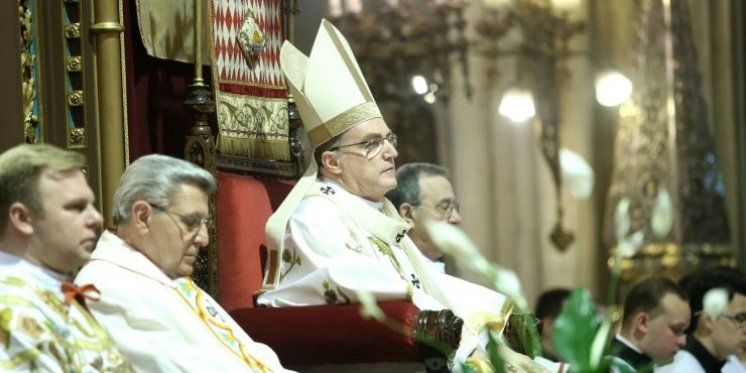 Kardinal Bozanić pozvao na molitvu za Domovinu i obitelj