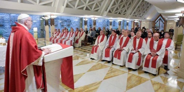 Papa u Domu sv. Marte: Biti kršćanin ne znači mehanički naučiti sadržaj knjižice 