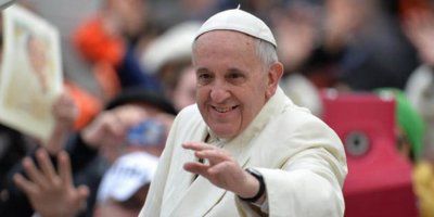 Papa: Neka krsna milost donosi ploda u vašim životima