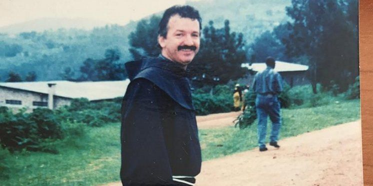 Fra Vjeko - Fratar Hrvat iz BiH koji je spasio 100.000 Ruanđana