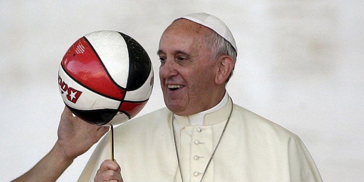 Papa: Sport pomaže rasti u međusobnom razumijevanju i prijateljstvu