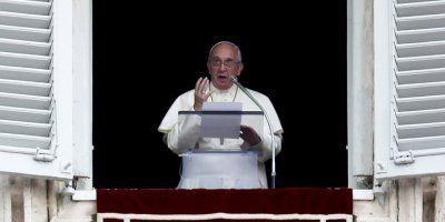 Papa: Marija nas podsjeća da smo pozvani služiti Bogu svim svojim bićem