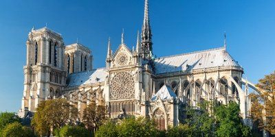 Zatrovana sveta voda u crkvi Notre Dame?
