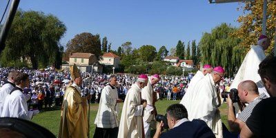 Treći nacionalni susret hrvatskih katoličkih obitelji upriličen u Solinu pod geslom „Obitelj izvor života i radosti“