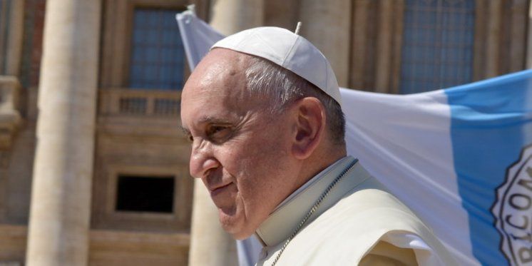 Papa: Pastir u teškim trenucima kada navali đavao, trpi, daruje svoj život i moli
