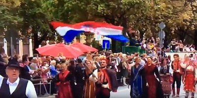 (VIDEO) PONOSNI U HRVATSKIM NOŠNJAMA Na Oktoberfestu se predstavili i Hrvati iz Münchena