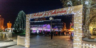 Spektakl u Vukovaru: Nezapamćen interes na Adventu