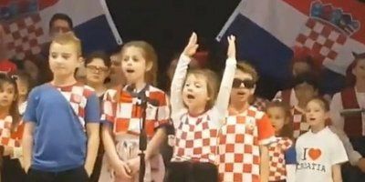 (VIDEO) Hrvatska se u Astoriji voli od malih nogu: Pogledajte s koliko ljubavi ovi mališani pjevaju ‘Moja domovina’